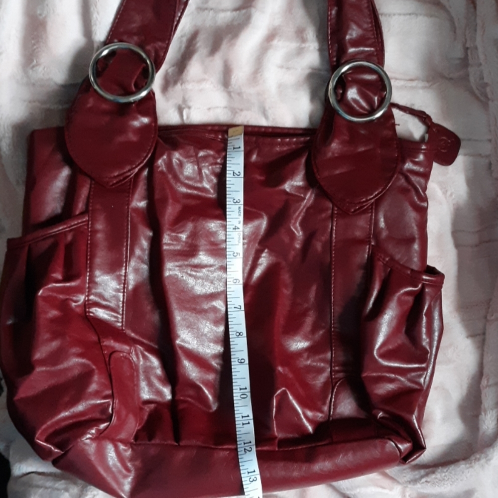 Red dfushion purse